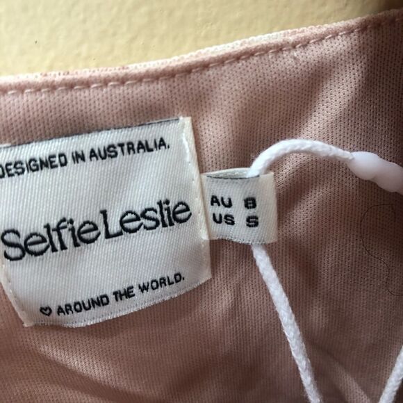 Selfie Leslie Top - Picture 2 of 5